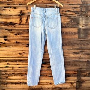 BDG | Mom High Rise Blue Jeans 26W